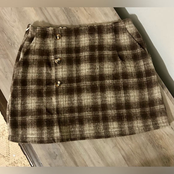 Amazon Plaid Brown Skirt with Side Pockets Size S - Picture 2 of 5